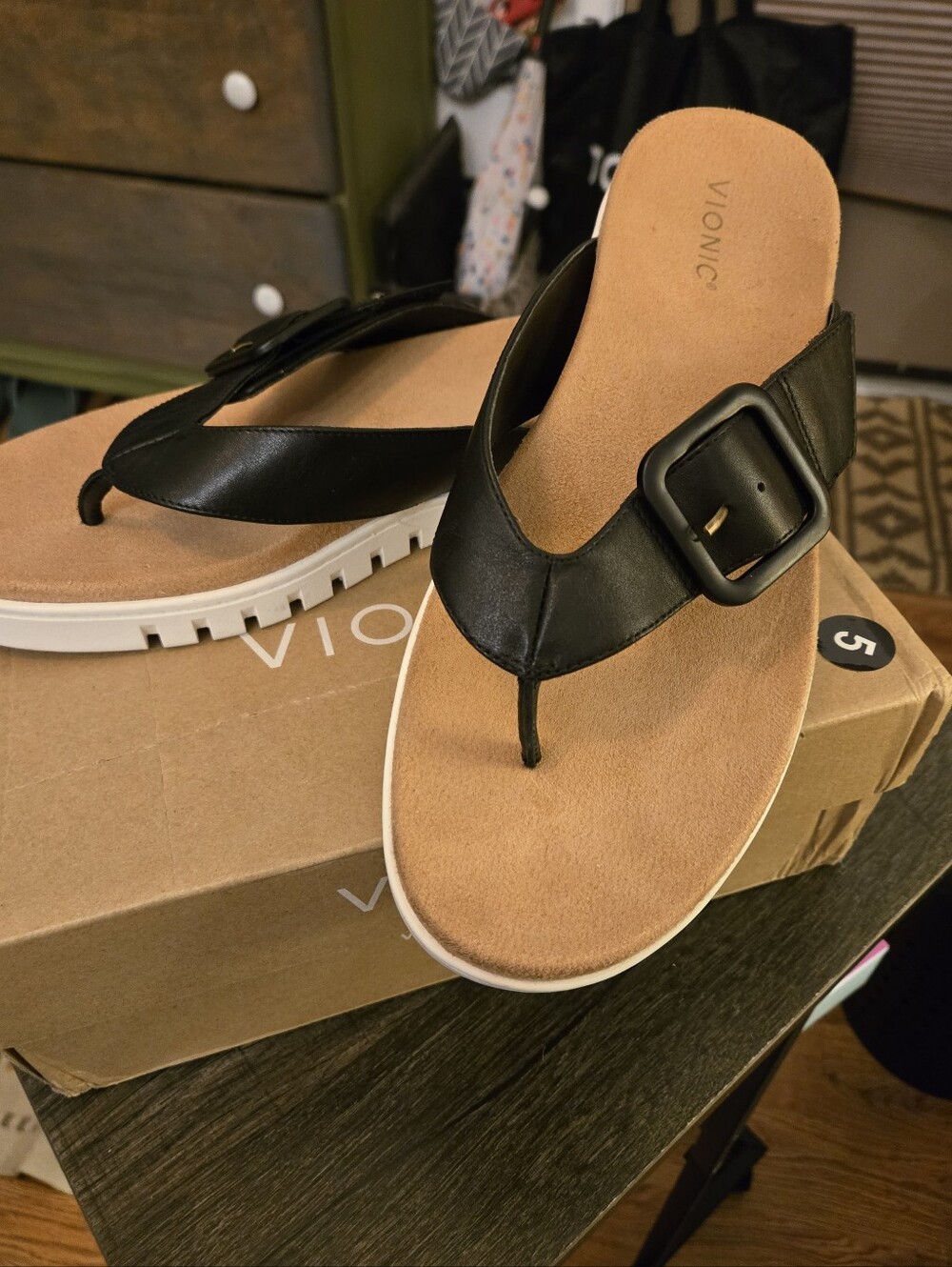 Vionic Uptown Marin black leather sandal Size 12
